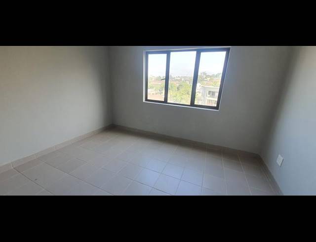 2 BEDROOM PROPERTY TO RENT IN OVERPORT